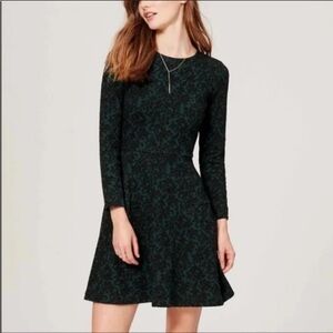 Loft Ann Taylor A-Line Floral Green Black skater Dress Long Sleeve Stretch Sz 6P